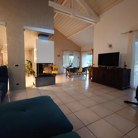 Large With Pool And Views, Closeby Annecy Lake * Argonay